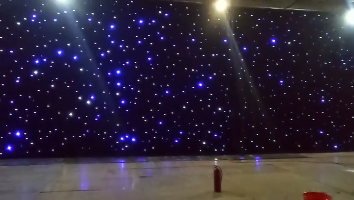 Showtec Star Sky 1 wit LED-gordijn (wit doek) | Bax Music