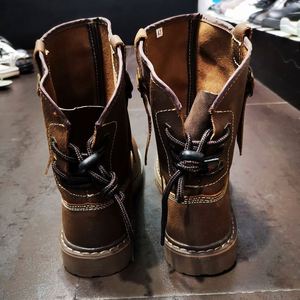 Retro Style Autumn and Winter High Top Thick Soled Leather Boots Outdoor Outdoor Safety Boots Non Slip High Quality <b>Crafted</b> - Product Image 6