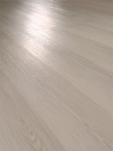 Suelo de roble blanco moderno de 7.5 mm o personalizado con sistema de clic para espacios residenciales y comerciales - Product Image 1