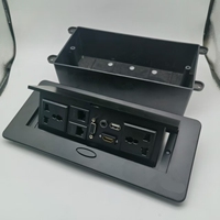 Prise de table encastrée en aluminium noir avec ports intégrés VGA, USB-A/Type-C, module d'alimentation universel IP45 pour usage résidentiel