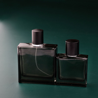 Flacons de parfum carrés en verre noir mat à paroi épaisse et épaule plate, vides, personnalisables, en gros, 50 ml et 100 ml, avec pulvérisateur à pompe