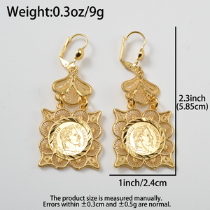 Boucles d'oreilles en gros pour femmes, plaquées or, de qualité supérieure, style filigrane antique, avec pièce de Napoléon en relief, élégantes, longues, pendantes, en métal brillant - Product Image 6