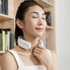 Masajeador Eléctrico de Cuello EMS Inteligente Inalámbrico 4D con Control Remoto - Product Image 5