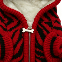 Pull-over pour chien Zebra Edgy en tricot épais avec intérieur polaire, tenue streetwear pour animaux de compagnie par temps froid