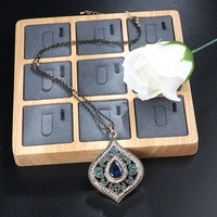 Collier pendentif goutte d'eau plaqué or antique, résine bleue turquoise, filigrane, cristal, 54 mm, bijoux vintage pour femme