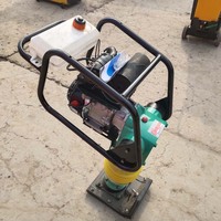 Compacteur à essence 7,5 CV 80 kg, machine bien équilibrée pour le compactage des bases de passerelles