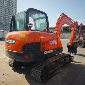 Prix avantageux – Machine de terrassement DOOSAN DH60 d'occasion de marque coréenne originale, mini-pelleuse Daewoo d'occasion à vendre - Product Image 1