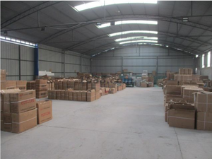 Borsa da <span class=keywords><strong>Donna</strong></span> 4 in 1 in Pelle PU con Fiori Arricciati, Perle, Nappine e Fiocco, Chiusura Aperta, Forma a Cuscino <span class=keywords><strong>Grande</strong></span> - Product Image 2