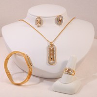 Parure de Bijoux Femme en Acier Inoxydable Or 18 Carats Perle Coquillage Zircon Trèfle Papillon Cœur Pendentif Collier Bagues Boucles d'Oreilles Bracelet