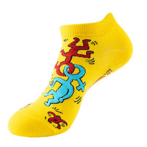 Vente en gros de <span class=keywords><strong>chaussettes</strong></span> courtes pour hommes et femmes pour bateau coupe basse nourriture fruits poisson zèbre coton chien dessin animé animal chaussette d'été - Product Image 6