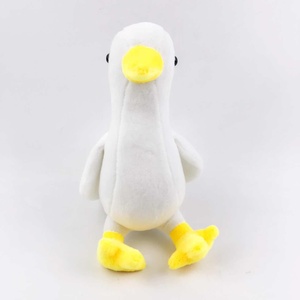 Portachiavi Morbido Mini Piccione/Testa di Dèa in Peluche Bianco - Simpatico Ciondolo per Borsa a Forma di Uccellino Morbido, Regalo - Product Image 3