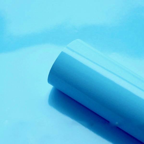 สีน้ำเงิน