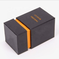 Logo personnalisé noir rigide papier carré attar bouteille de parfum emballage épaule cou boîte avec insert