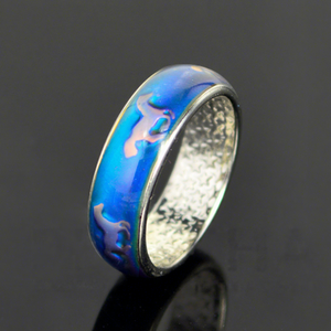 แหวนโลหะผสมสังกะสีเปลี่ยนสีตามอุณหภูมิ ลายม้า ของขวัญและของใช้ในงานปาร์ตี้สำหรับทุกเพศ - Product Image 1