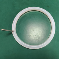 Les fabricants fournissent un anneau gonflable en silicone avec une bande d'étanchéité de valve gonflable