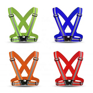 <span class=keywords><strong>Gilet</strong></span> de sécurité haute visibilité en polyester pour la course à pied et le cyclisme, avec bande réfléchissante et option de logo personnalisé à LED - Product Image 2