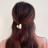 Mini pince à cheveux en acétate en forme de cœur, fabriquée en France, pour franges et cheveux latéraux, accessoires capillaires quotidiens pour femmes, vente en gros
