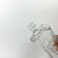 Bouteille d'alcool en verre en forme de corps de belle femme Bouteille en verre de forme personnalisée