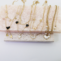 Collier en acier inoxydable tendance Byron Jewelry, vente flash, collier à double chaîne en forme de cœur blanc avec grosse perle en forme de cœur pour femmes