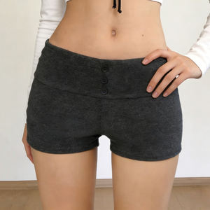 Shorts de yoga taille haute pour femme avec bouton sur le devant et poches arrière, coupe ajustée, extensibles, pour la gym et les loisirs - Product Image 6