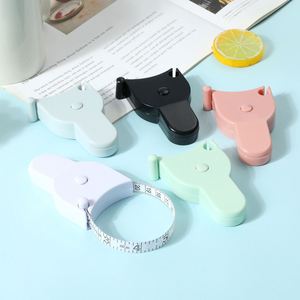 Regla de Medición Retráctil Autoblocante Portátil con Escala Dual en Pulgadas y CM para Medir el Cuerpo, Herramienta de Costura - Product Image 5