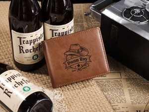 Portafoglio in Pelle Inciso, Portafoglio Personalizzato, Regalo di Anniversario per Lui, Portafoglio per Testimoni, Regalo per Fidanzato, Regali Portafoglio da Uomo - Product Image 3