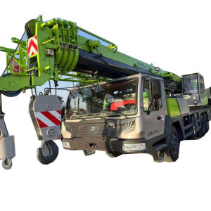 Grue sur camion ZOOMLION ZTC300 d'occasion en bon état, 30 tonnes, flèche télescopique mobile avec moteur et roulement, en promotion - Product Image 1