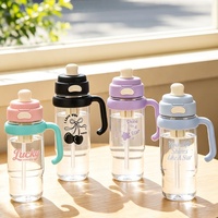 Gourde portable grande capacité pour enfants, nouvelle bouteille d'eau d'été en plastique avec couvercle pop-up esthétique et poignée pour filles