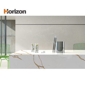 Superficie De Cuarzo De Belleza Artística Noble <span class=keywords><strong>Gold</strong></span> Vein Graceful <span class=keywords><strong>Calacatta</strong></span> Hoja De Piedra De Cuarzo Para Proyecto De Renovación <span class=keywords><strong>Encimera</strong></span> De Cuarzo - Product Image 3