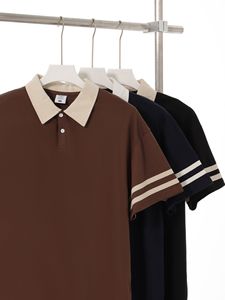 เสื้อโปโลผู้ชายผ้าฝ้าย 210GSM - ดีไซน์ลายทางคู่แบบ Preppy สีสันตัดกัน ทันสมัย แขนสั้น เหมาะสำหรับสไตล์สตรีทในฤดูร้อน - Product Image 5