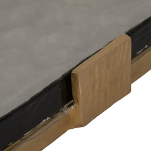 Elegante Vassoio Decorativo con Cornice in Metallo e Piano in Vetro, Pezzo d'Arredo Moderno per Comodino o Tavolino da Caffè - Product Image 5