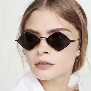 Sunglasses Vendor Rectangle Diamond Shades Personality Fashion Sunglasses 2024 Square Sunglasses Metal Luxury Brand Fashion