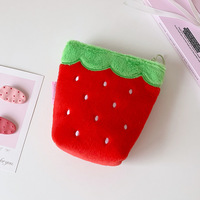 Mini trousse de maquillage en peluche fraise motif dessin animé Sweet Girl, sac de rangement mignon pour étudiants