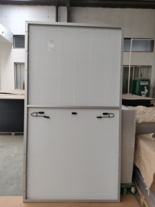 Entrepôt européen 550w 600w 650w 1000W cellules de panneau solaire 210mm monocristallin 710 watts panneau solaire pv - Product Image 3