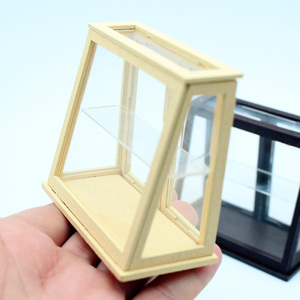Mini Vitrine de Madeira Simulada para Acessórios de Casa de Bonecas, Pequena Mostruário de Madeira para Ornamentação DIY - Product Image 3
