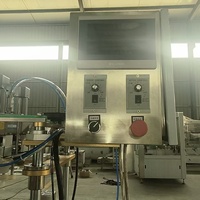 Machine de capsulage à vis à 4 roues pour bouchons en plastique, machine de capsulage pour bouchons de pulvérisation, machine de capsulage pour bouchons de pompe
