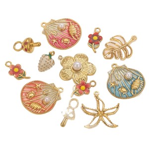 Fleur <span class=keywords><strong>d</strong></span>'été et bord de mer |   Charmes pendentifs en émail en forme de coquillage, <span class=keywords><strong>d</strong></span>'étoile de mer et de fleur en acier inoxydable plaqué <span class=keywords><strong>or</strong></span> 18 carats pour la fabrication de bijoux DIY - Product Image 2