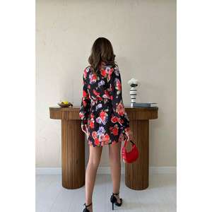 Robe fourreau en satin écologique à imprimé floral, taille naturelle, rouge, pour soirée - Product Image 1