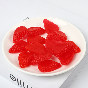 Vente directe d'usine d'accessoires en PVC simulant des tranches de fraises, matériaux pour la fabrication de gâteaux simulés, bijoux faits main DIY - Product Image 2