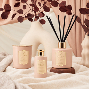 Aikun 100ml Faible MOQ Livraison Rapide Ensemble diffuseur à bâtonnets et bougie en verre carré avec logo en aluminium personnalisé, parfum longue durée, boîte rose pour startups - Product Image 3
