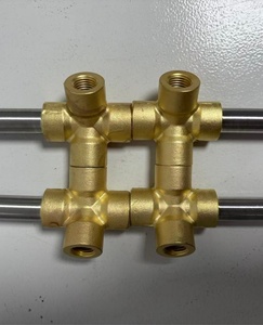 Fabricante Profesional de Conectores de Tubería de Cobre para la Industria, Conector Cruzado Hembra 3*NPT1/4-18, AIR-01-1 - Product Image 2