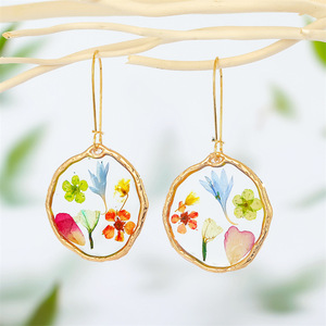 Pendientes de Flores Secas Naturales de Moda Vintage, Hechos a Mano, con Resina Epoxi, Pendientes Colgantes Florales, Joyería de Moda para Mujer - Product Image 2