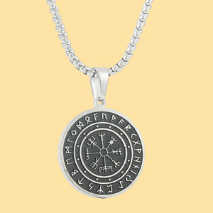 Collier Viking Guide en acier inoxydable, pendentif rond avec motif de runes pour hommes et femmes, couleur argent, chaîne de 3.0x60cm - Product Image 1