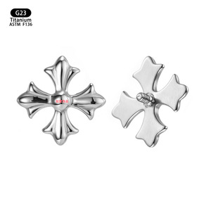 Boucles d'oreilles clous en titane croix 8,8 mm G23 ASTM F136 Bijoux de piercing unisexe - Product Image 4