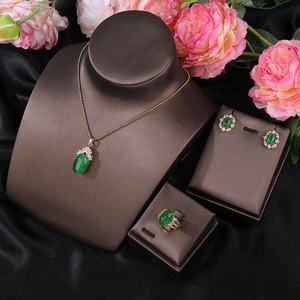 Venta al por mayor conjunto de joyería de moda Calcedonia conjunto de tres piezas Vintage ojo de gato piedra anillo pendiente COLLAR COLGANTE para regalos de navidad - Product Image 1