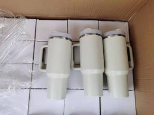 Offre Spéciale Fabricant : Gobelet Isotherme en Acier Inoxydable de 40 oz avec Poignée, Paille et Couvercle – Idéal pour l'Eau, le Thé Glacé ou le Café - Product Image 6