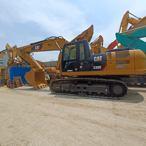 Mini-excavatrice 330D de 33 tonnes, modèle 2023, avec godet de terrassement de 1,65 m de capacité, moteur sur chenilles d'occasion - Product Image 1