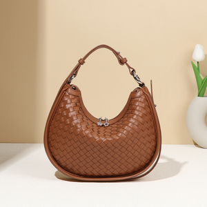 <span class=keywords><strong>Sac</strong></span> à main pour femmes <span class=keywords><strong>sac</strong></span> en gros <span class=keywords><strong>sac</strong></span> tissé français vent paresseux texture en cuir souple en gros main porter croissant <span class=keywords><strong>sac</strong></span> tricoté à la main - Product Image 3
