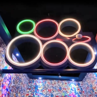 Dispositif de lancer interactif pour salle de jeux intérieure, équipement suspendu avec cercle lumineux LED coloré pour les activités en famille et entre amis
