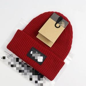 Nouveaux Bonnets d'Hiver de Luxe LUTONG 2026 pour Femmes – Motif Personnalisé, Logo, Tissu Chaud et Adapté aux Voyages - Product Image 3